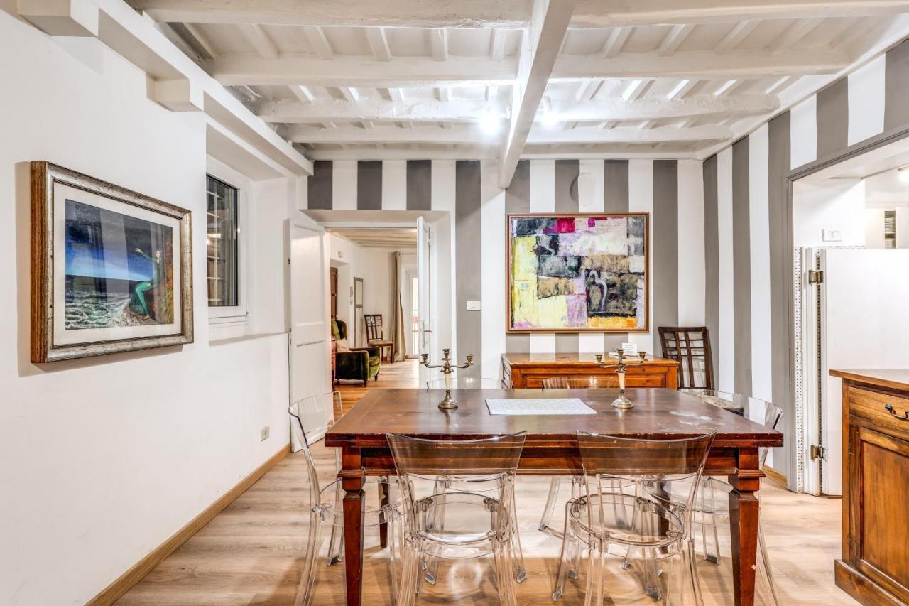 Lovely Spacious Apartment Near The Colosseum Řím Exteriér fotografie
