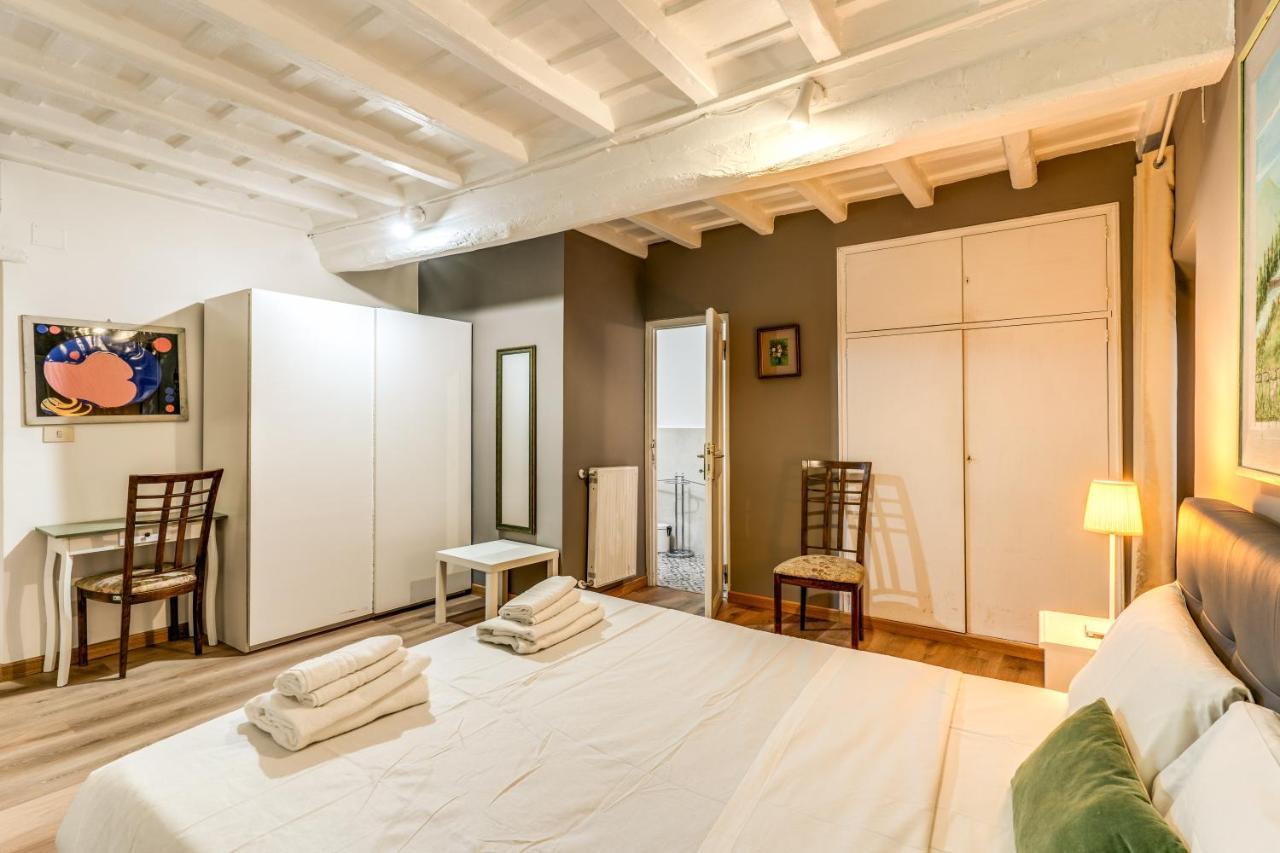 Lovely Spacious Apartment Near The Colosseum Řím Exteriér fotografie